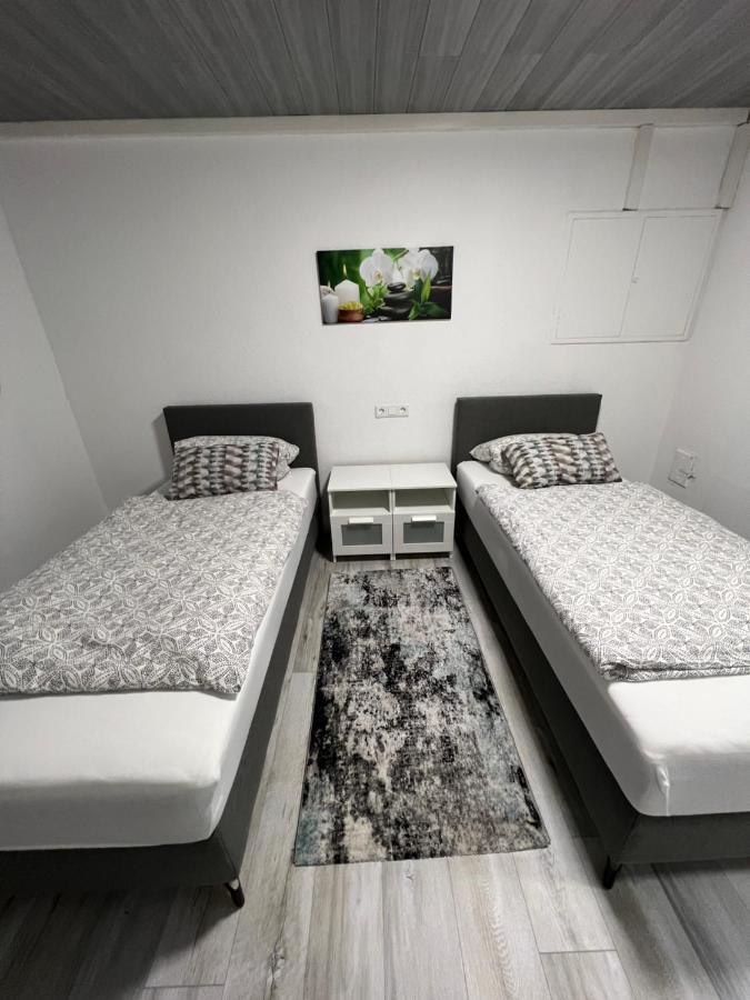 Niederaula Deniz'S Serviced Apartment. מראה חיצוני תמונה
